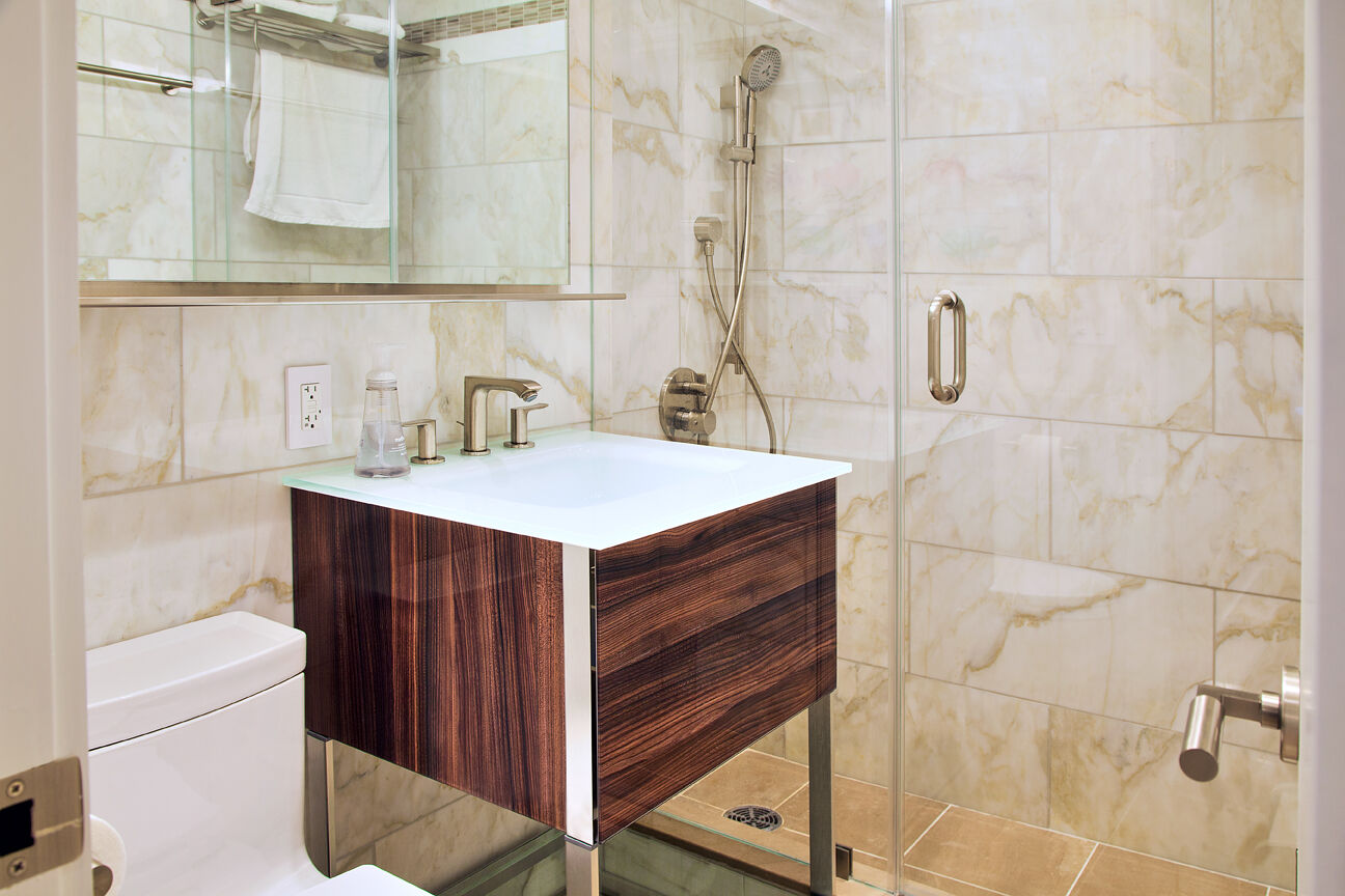 Upper West Side III apartment renovation with bespoke cabinetry — image 8 of 9