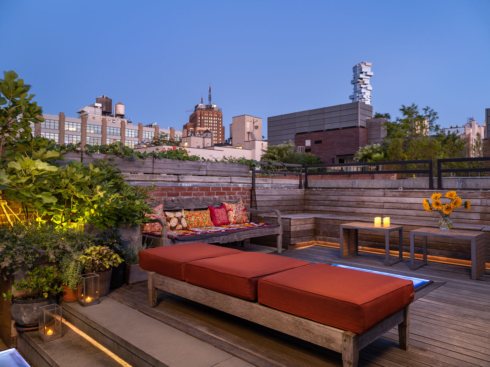 Tribeca rooftop terrace with built-in seating and skyline views — image 3 of 4