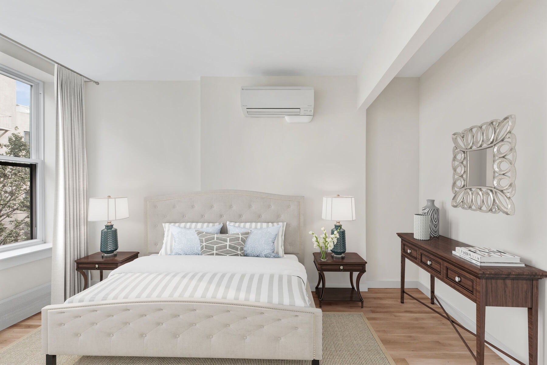 Harlem residence renovation with open living and dining rooms and custom joinery — image 11 of 13