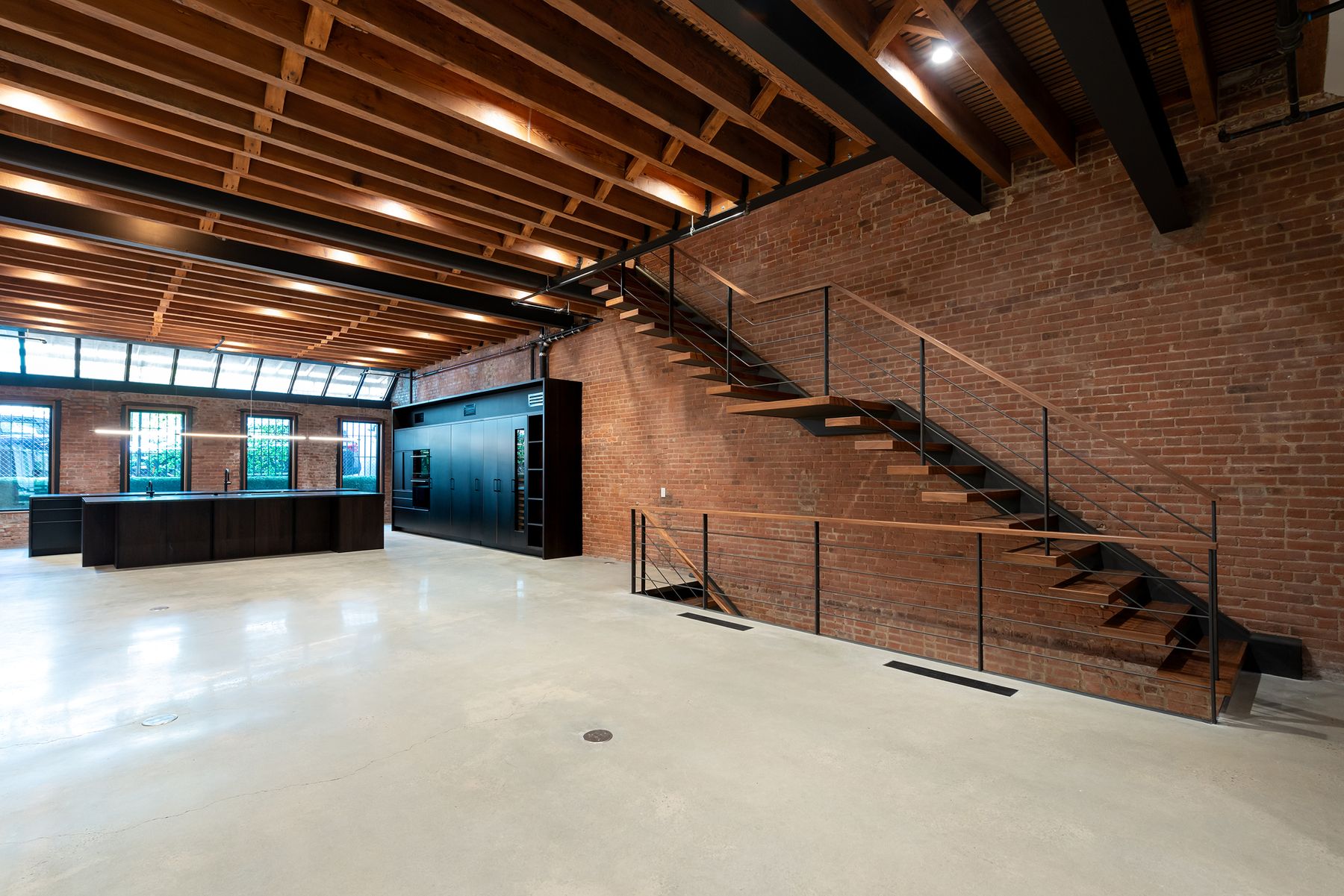 West SoHo loft renovation with open living spaces and bespoke detailing — image 10 of 10