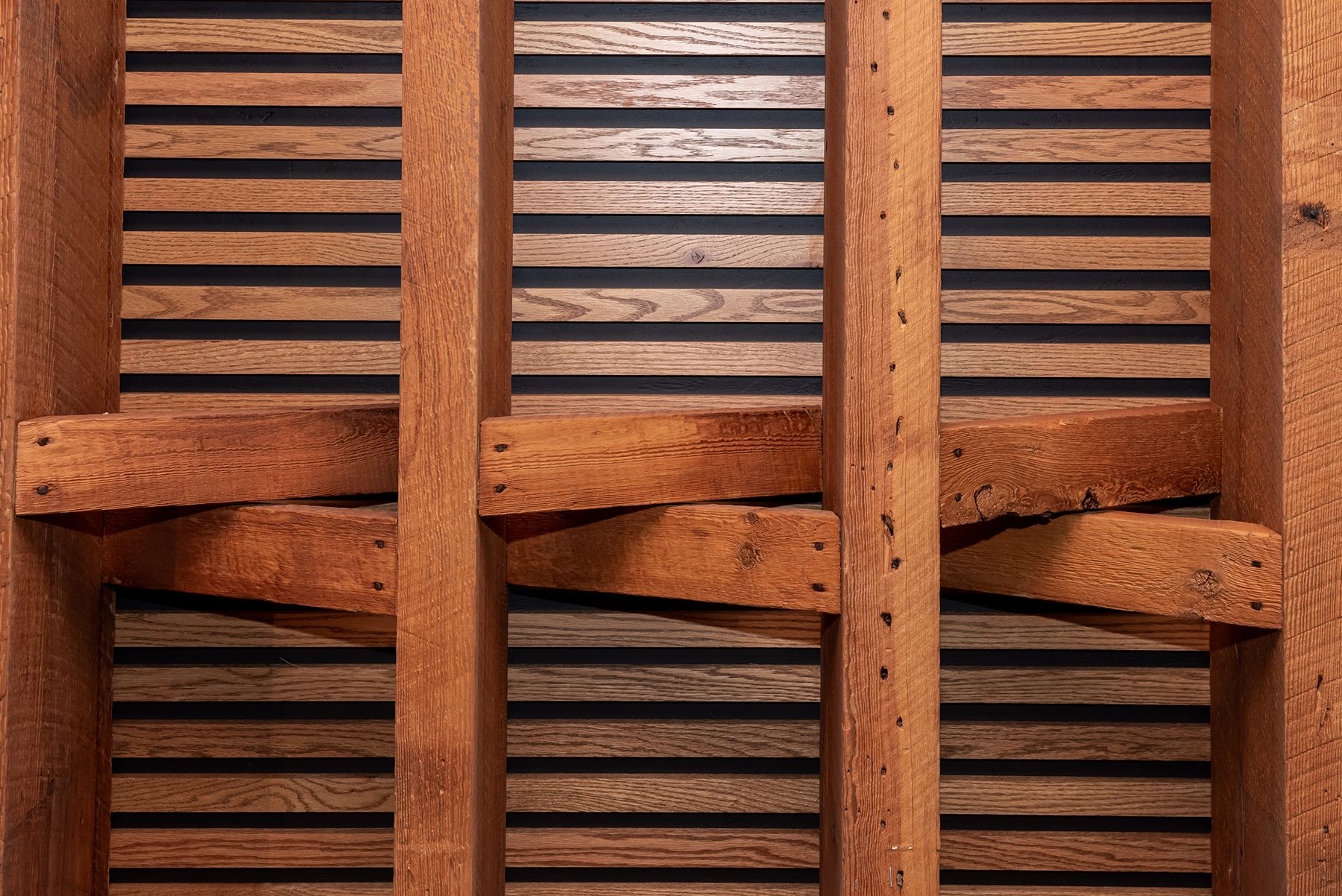 West SoHo loft renovation with open living spaces and bespoke detailing — image 6 of 10
